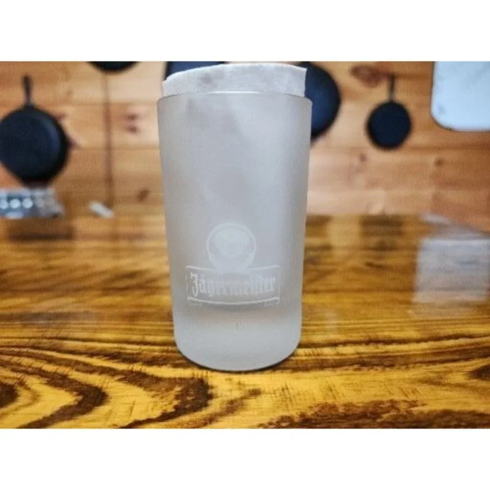 JAGERMEISTER LOGO BUCK DEER FROSTED SHOT GLASS - VERY NICE
